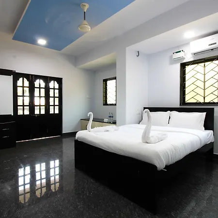Calangute Turista Hotel